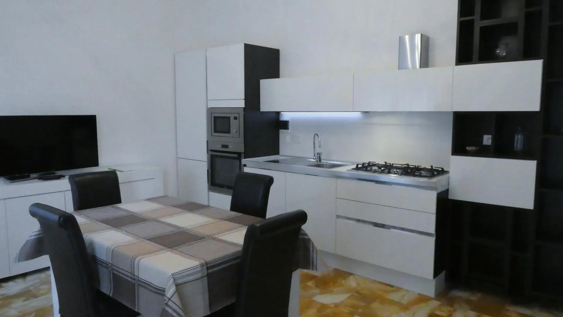 Appartamento Isola Di Man Imperia
