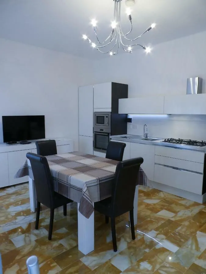 Appartamento Isola Di Man Imperia